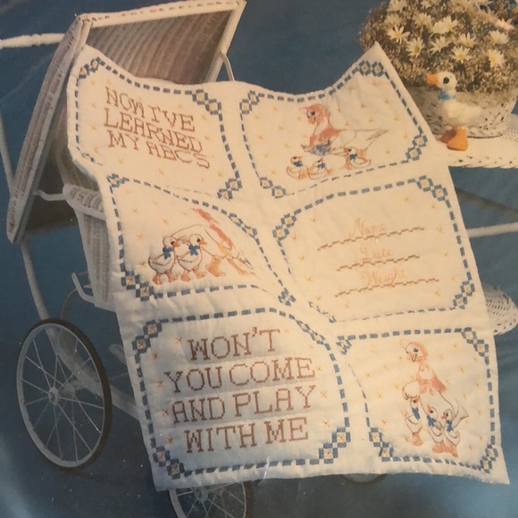 NIP - Vogart Crafts Baby Quilt f/Embroidery or Ballpoint Painting - Picture 2 of 4